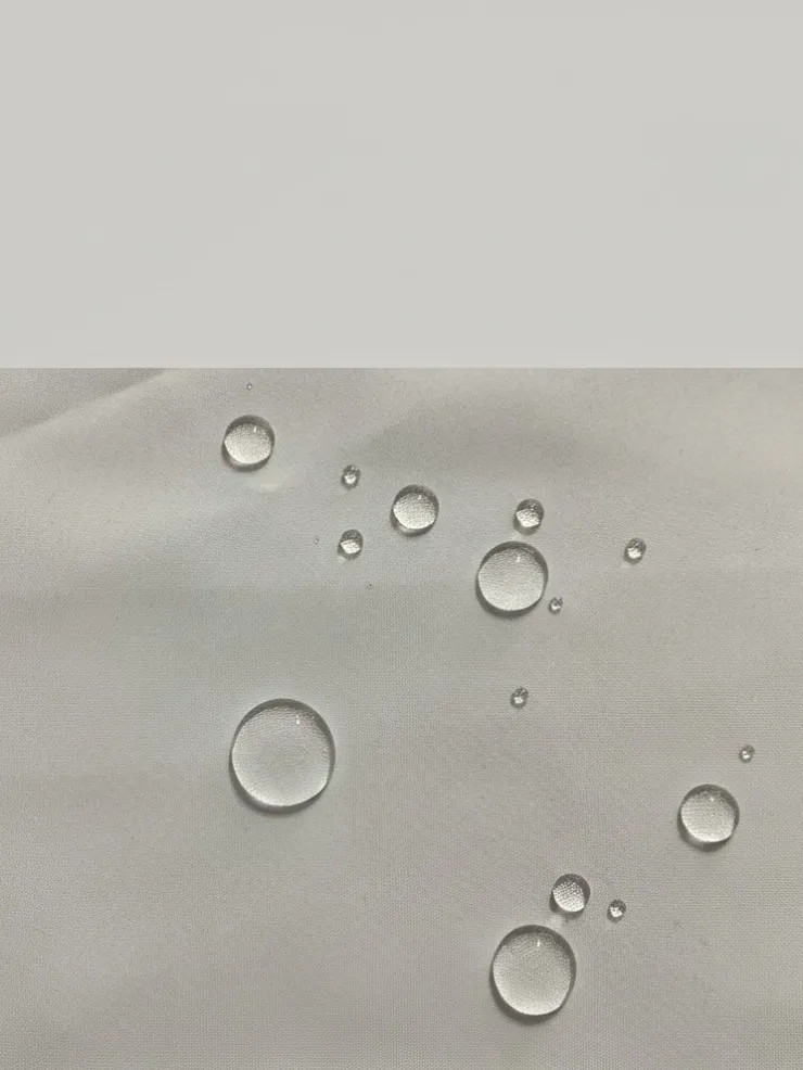 Bata sanitaria reutilizable impermeable transpirable (Pack 10 uds), foto 4
